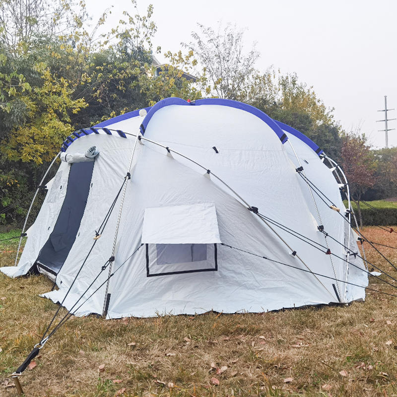 Geodetický kupolový stan Samostatne stojaci geodetický rodinný stan pre 5 osôb