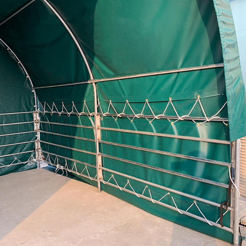 Prenosné prístrešky pre hospodárske zvieratá 4x4mx3,15m pre kone, kravy, ovce